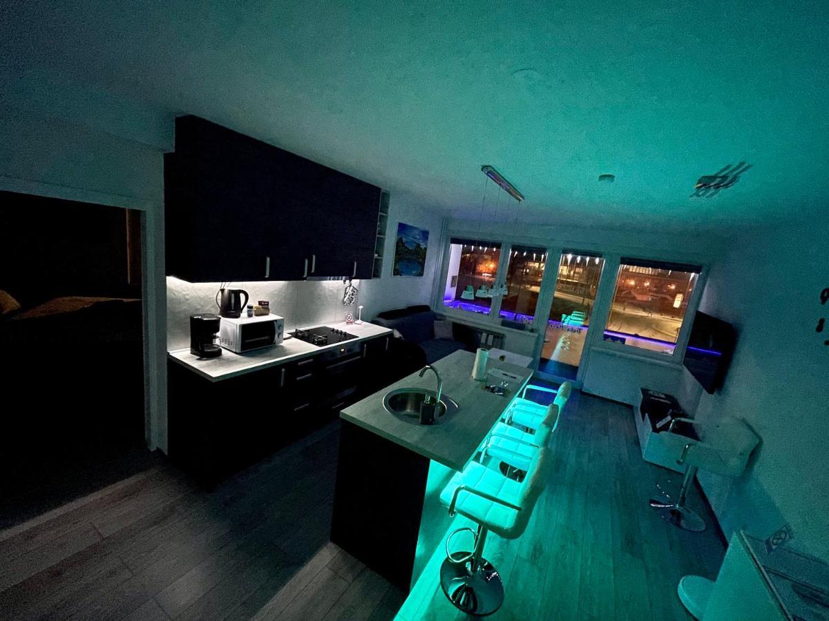 Apartment Treba Malo Odmorit - Self Check-in Option, Family Room, Ps4 Pro, Free Parking