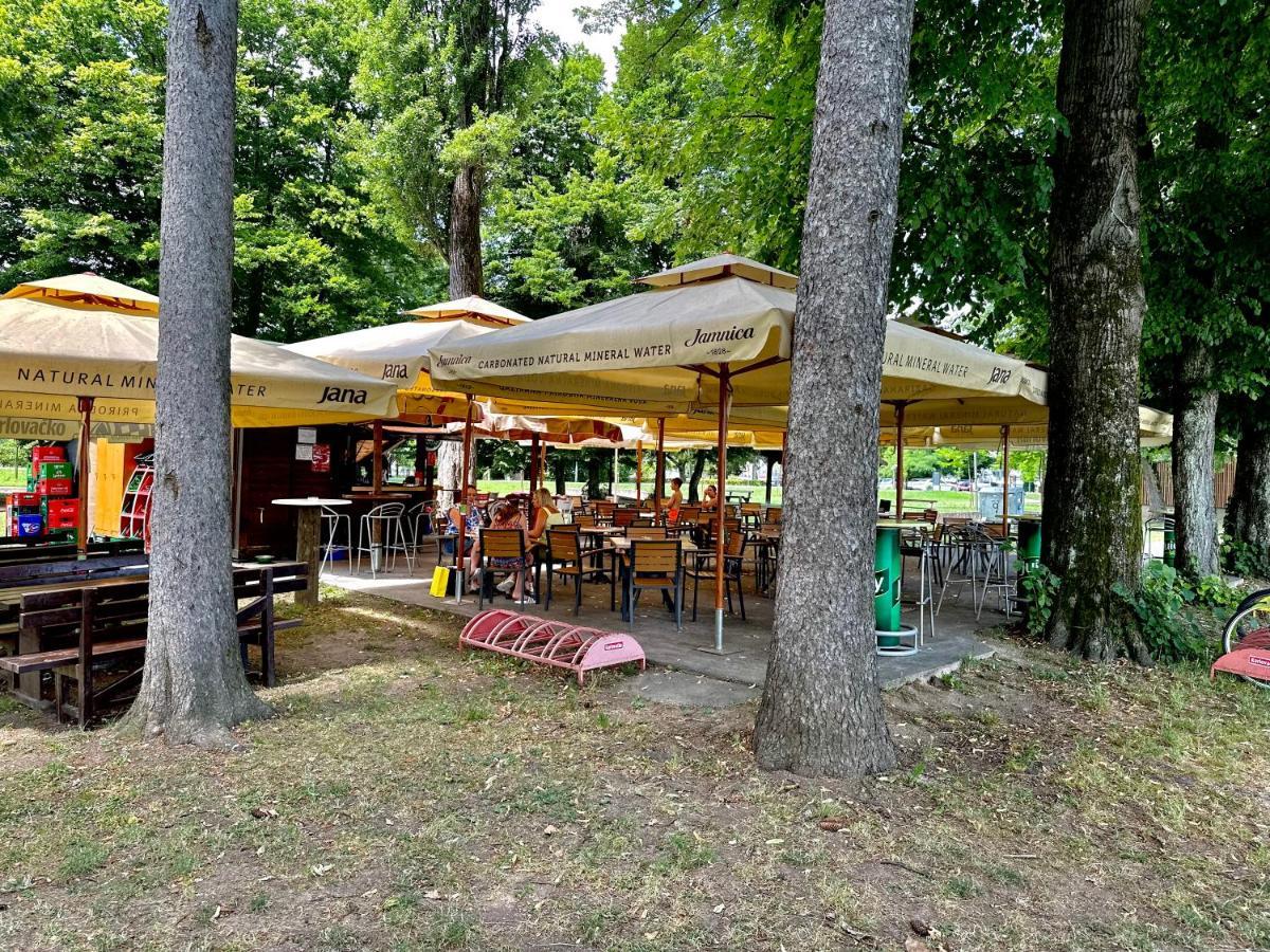Treba Malo Odmorit - Self Check-in Option, Family Room, Ps4 Pro, Free Parking Apartment